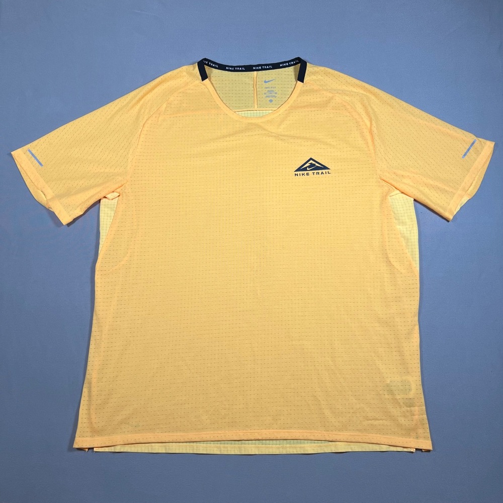 Nike Trail Solar Chase Mens Dri-FIT Running Shirt 2XL Yellow Short Sleeve DV9305